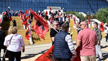 Σε λίγο η ομιλία του Έντι Ράμα στο Κλειστό του Γαλατσίου -Αυξημένα τα μέτρα ασφαλείας στην περιοχή