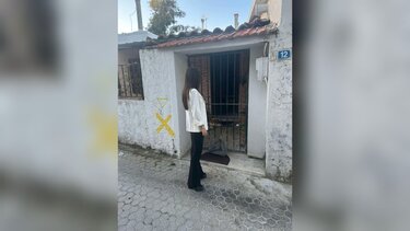 Ελένη Βατσινά: Ετοιμόρροπα κτίρια και αμίαντος απειλούν τους σεισμόπληκτους