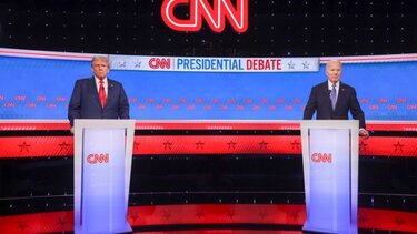 Ντιμπέιτ Μπάιντεν-Τραμπ: Αντάλλαξαν κατηγορίες και προσβολές, όχι όμως χειραψία