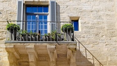 Έδωσε τέλος στη ζωή του πέφτοντας από το μπαλκόνι του σπιτιού του