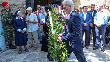 Στη "Στοά Μακάσι" για την τελετή τιμής και μνήμης ο Αλέξης Καλοκαιρινός