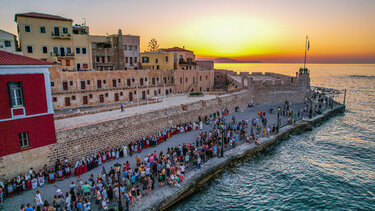 Φαντασμαγορική έναρξη για τον τρίτο χρόνο Παραδοσιακής Στράτας του Δήμου Χανίων