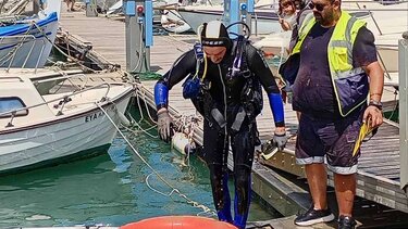 Σε... βάθος ο υποβρύχιος καθαρισμός του καθαρισμός στο λιμάνι του Ηρακλείου!