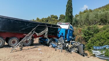 Πολύνεκρο τροχαίο στη Μεσσηνία: Ψάχνουν απαντήσεις για το πώς έγινε η τραγωδία