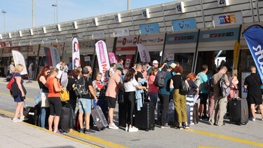 Εγκλωβισμένοι στην Κρήτη εκατοντάδες ισραηλινοί τουρίστες