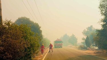 Στο Νότιο Ρέθυμνο εκτάκτως ο Κικίλιας - Τεράστια μάχη σε διάσπαρτα πύρινα μέτωπα 