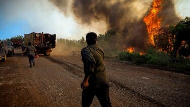 Νεκρός ηλικιωμένος που υπέστη εγκεφαλικό όταν η φωτιά απείλησε το σπίτι του