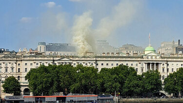 Λονδίνο: Έσβησε η φωτιά στο Somerset House