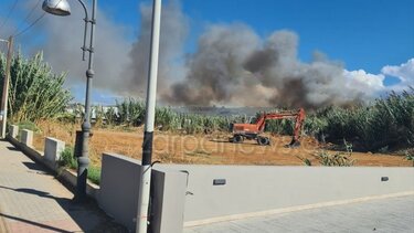 Φωτιά στον Πλατανιά Χανίων: Ήχησε το 112 - Εκκενώθηκε ξενοδοχείο 