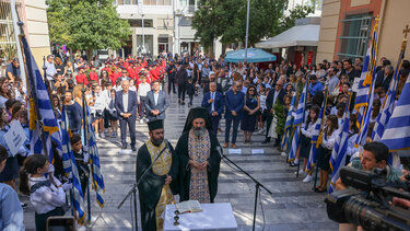 Μαθητές, εκπαιδευτικοί, αρχές τιμούν στο Ηράκλειο την Εθνική Επέτειο της 28ης Οκτωβρίου 1940