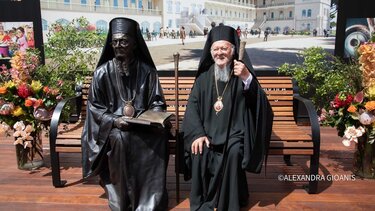 Αποκαλυπτήρια ανδριάντα του Πατριάρχου Βαρθολομαίου στην «καρδιά» της Ι. Επισκοπής Χώρας