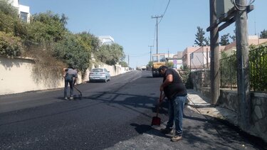 Με γοργούς ρυθμούς συνεχίζονται οι ασφαλτοστρώσεις στις Μοίρες