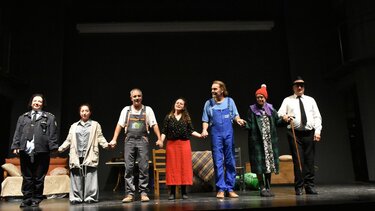 Ξεκίνησε το 12ο Πανελλήνιο Φεστιβάλ Ερασιτεχνικού Θεάτρου στην Ιεράπετρα 