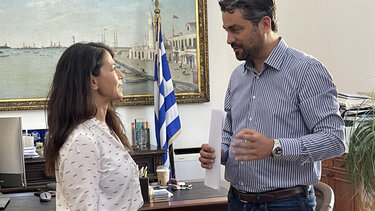 Ορκωμοσία νέας Δημοτικής Συμβούλου από τον Δήμαρχο Χανίων