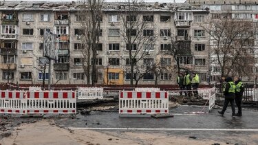 9 τραυματίες σε επιδρομή της Ρωσίας στην πρωτεύουσα της Ουκρανίας με drones