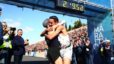 agkalia_pitsolis_karaindros