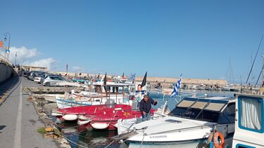 Ψαράδες, Μαύρες σημαίες, Ηράκλειο