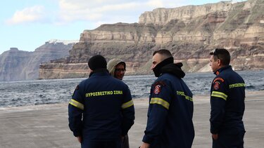 Πυροσβέστες, Σαντορίνη