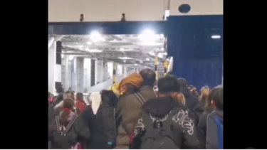 Σαντορίνη πλοίο 