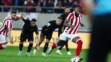 Λύγισε με πέναλτι κι αποβολή ο ΟΦΗ