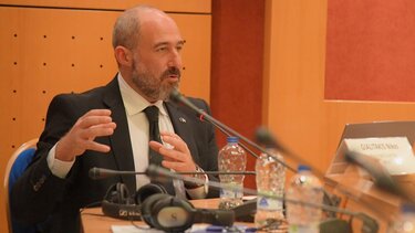 αντιδημαρχος