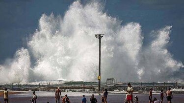 Αυστραλία, Κύματα
