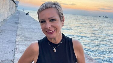 Σε κλίμα οδύνης το τελευταίο αντίο στη δημοσιογράφο Σούζυ Καζαντζίδου