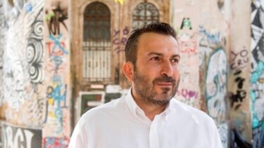 Παραστατίδης