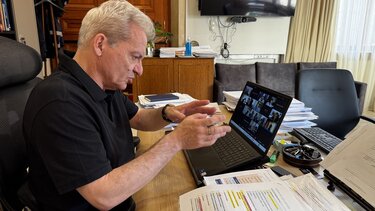 Καλοκαιρινός σύσκεψη σεισμός