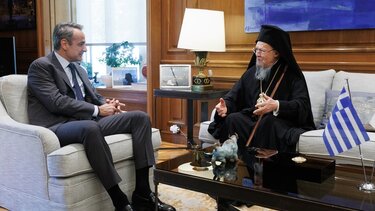 Εκκλησία της Κρήτης: Η επίσκεψη Βαρθολομαίου στο Μαξίμου, οι προσκλήσεις ευγένειας και οι... σιωπές