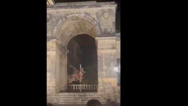 Χορός στα Ανάκτορα