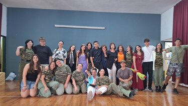 «Ο μπαμπάς ο πόλεμος»: Μία ξεχωριστή παράσταση από το 11ο Λύκειο Ηρακλείου