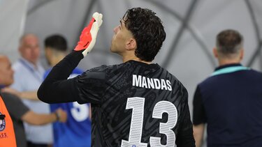 Χρήστος Μανδάς: Ο βασιλιάς της... σκόνης στην αγαπημένη του Κρήτη