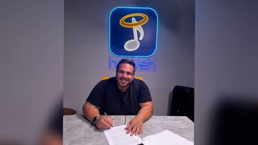 Μάνος Μακρόπουλος