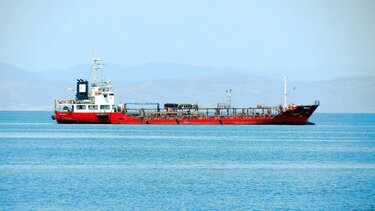 Σε… βαθύ γήρας ο παγκόσμιος στόλος τάνκερ