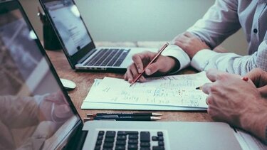 φορολογια επιχειρήσεις