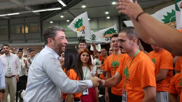 Ανδρουλάκης νεολαία