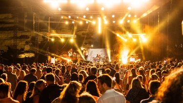 Matala Beach Festival: Το φεστιβάλ που κρατάει την είσοδο στο μηδέν και την εμπειρία στο μέγιστο! 