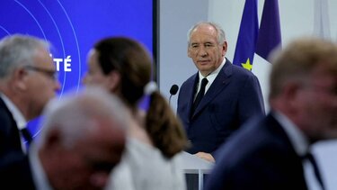 Φρανσουά Μπαϊρού, Γαλλία