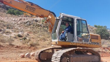 Χανιά ιερέας εκσκαφέας