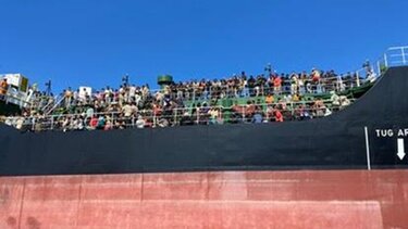 Ηράκλειο: Συγκέντρωση ειδών πρώτης ανάγκης για τους πρόσφυγες και μετανάστες από το Σωματείο Μισθωτών Τεχνικών 