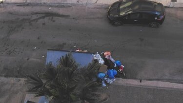 Σκουπίδια, Οδός Θεοδοσίου Διακόνου