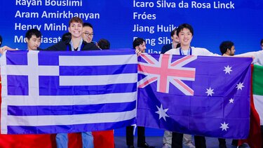 Αγγελάκης, Πεκίνο 