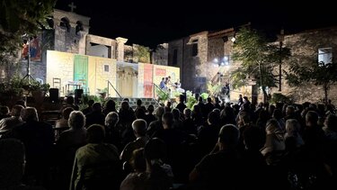 παράσταση χαλέπα