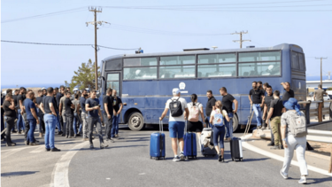 αγρότες-αστυνομία-τουρίστες