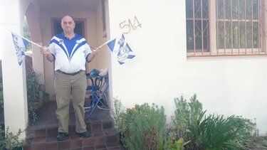 Ομογενής, Πυροβολισμοί