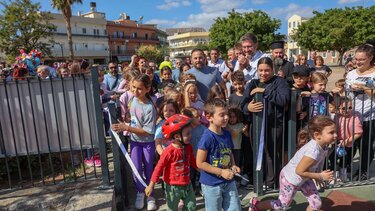 Εγκαίνια της νέας παιδικής χαράς στην Πλατεία Μιχαήλ Κατσαμάνη στο Γάζι