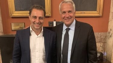 Μάξιμος Σενετάκης: «Η Δημοκρατία δεν φοβάται τους τραμπούκους»