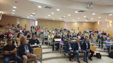 synedrio elmepa politiki prostasia