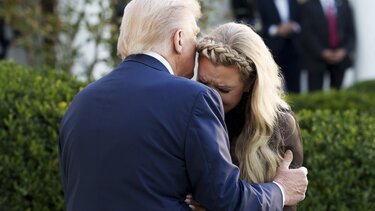 Ντόναλντ Τραμπ, Έρικα Κερκ